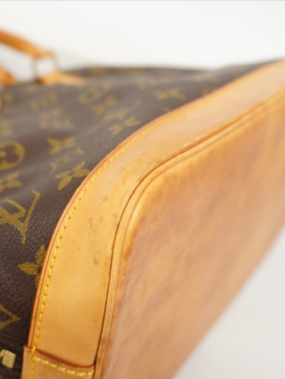 Louis Vuitton Monogram Alma PM - Picture 5 of 7